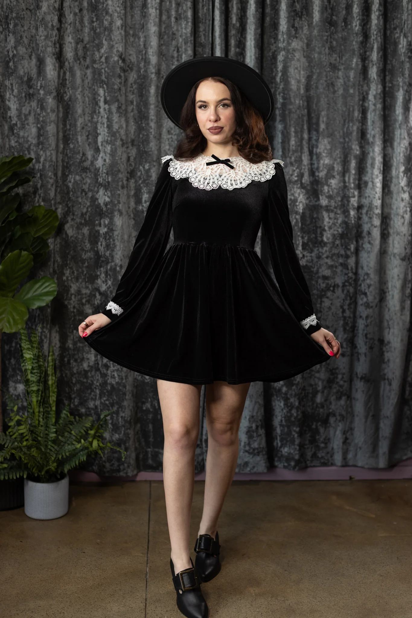 ELORA - Velvet mini dress with collar - READY TO SHIP - Image 4