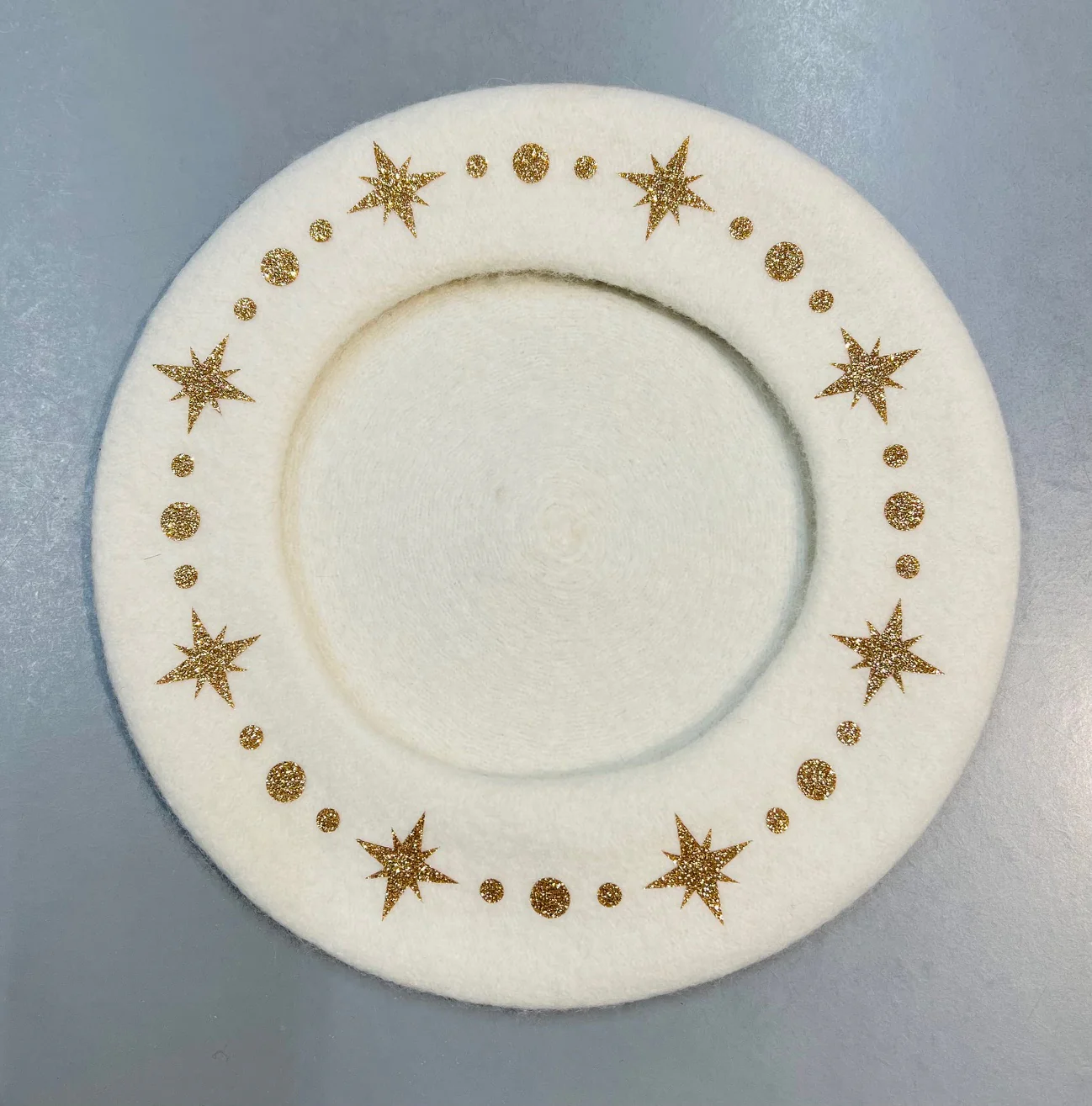 Vegan Beret - Cream - Gold Starburst