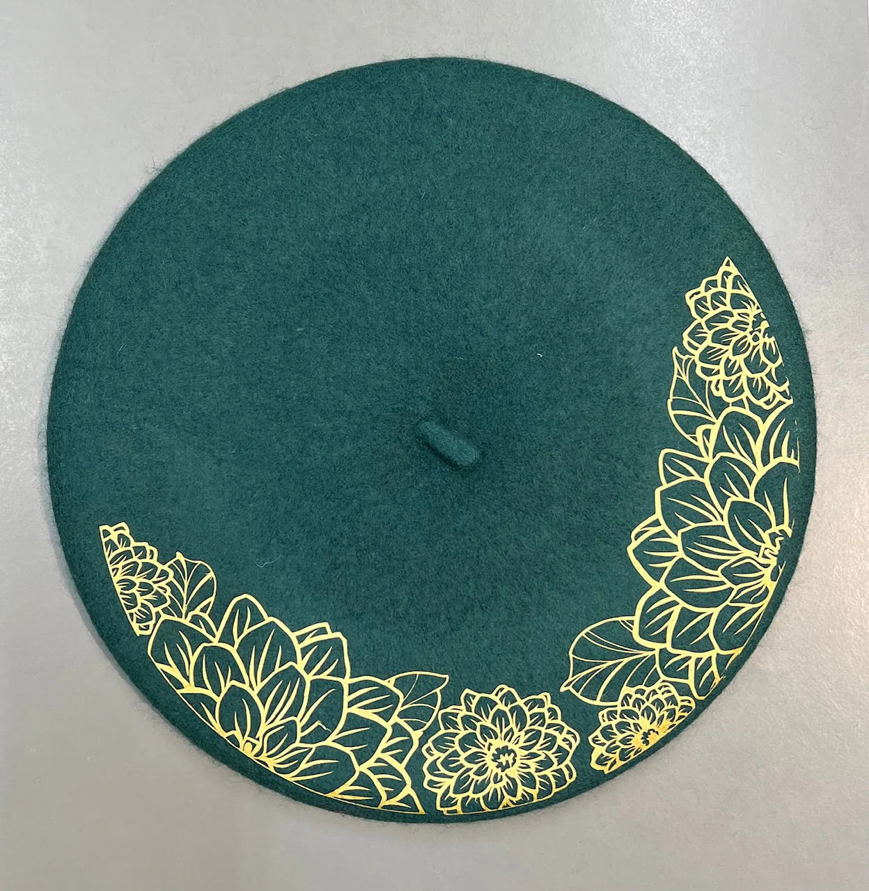 Vegan Beret - Emerald - Dahlia Outline