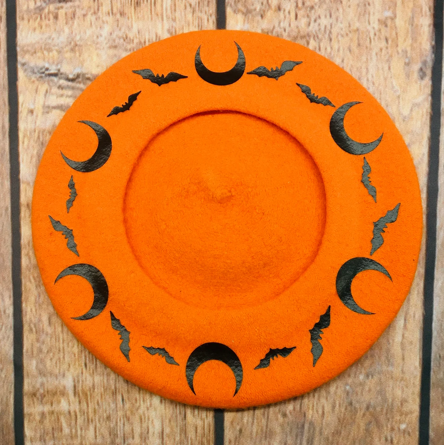 Vegan Beret - Orange Bat Moons