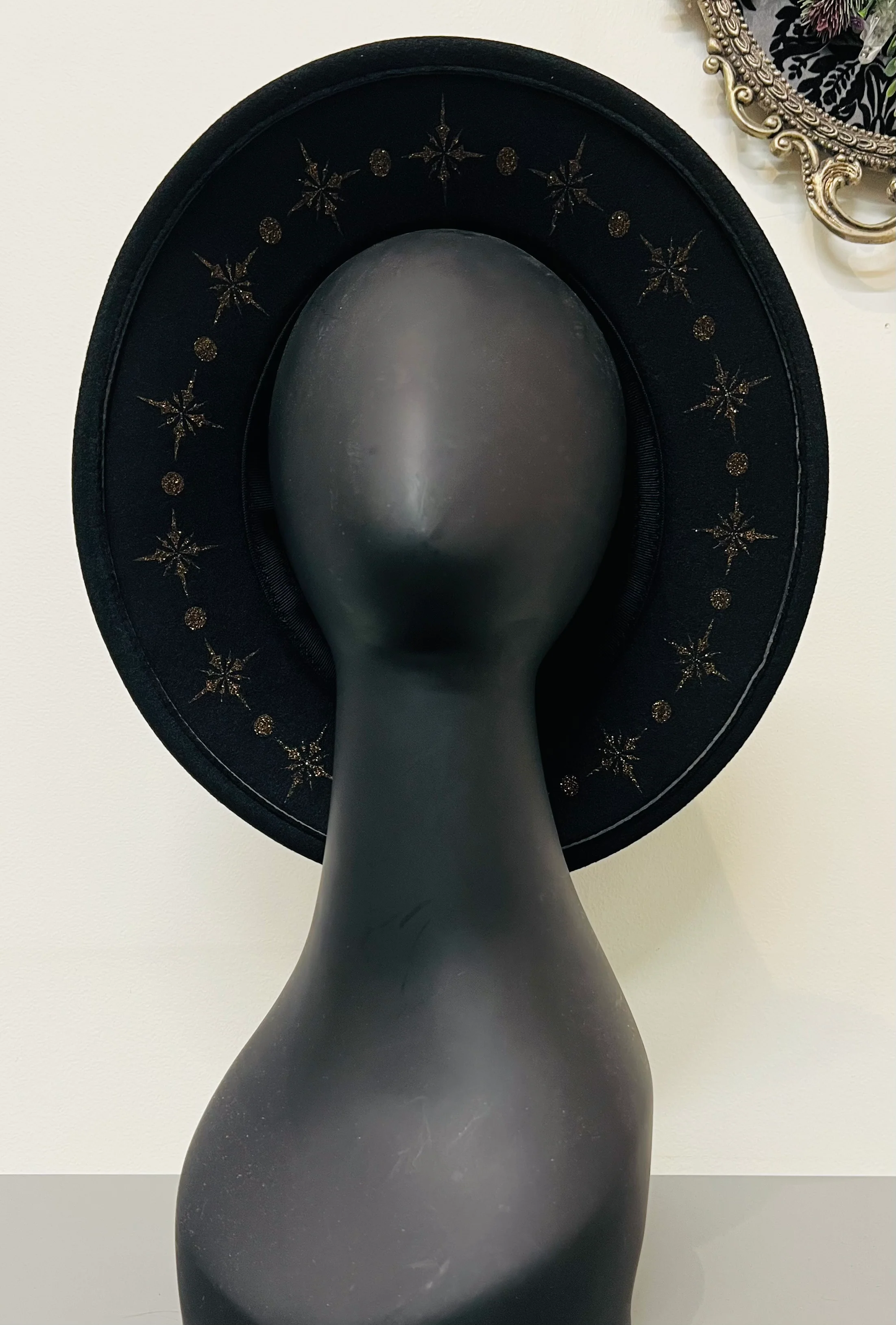 Vegan Felt Hat - Black/Gold Starburst Crown