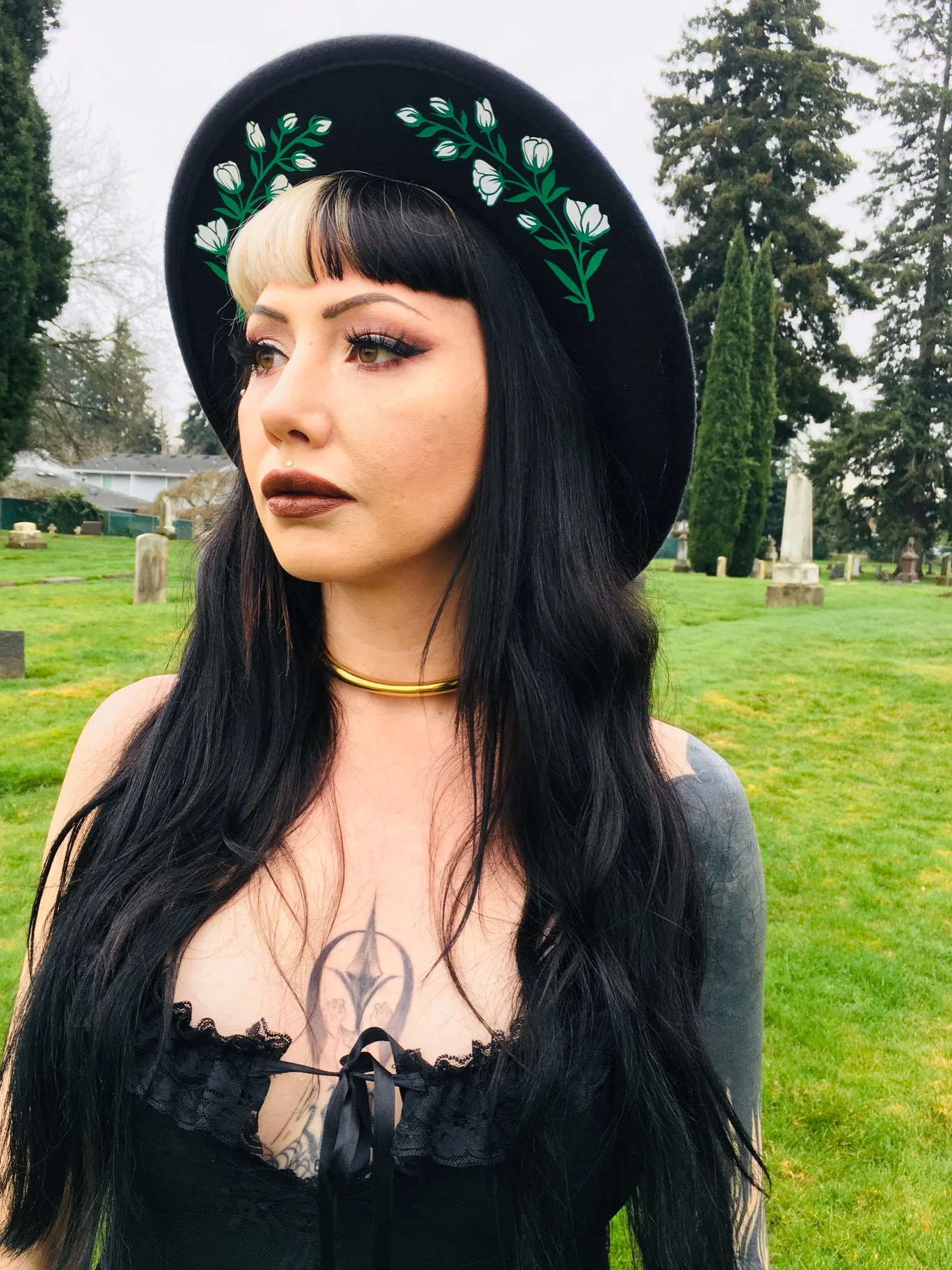Vegan Felt Hat - White Floral - Image 3