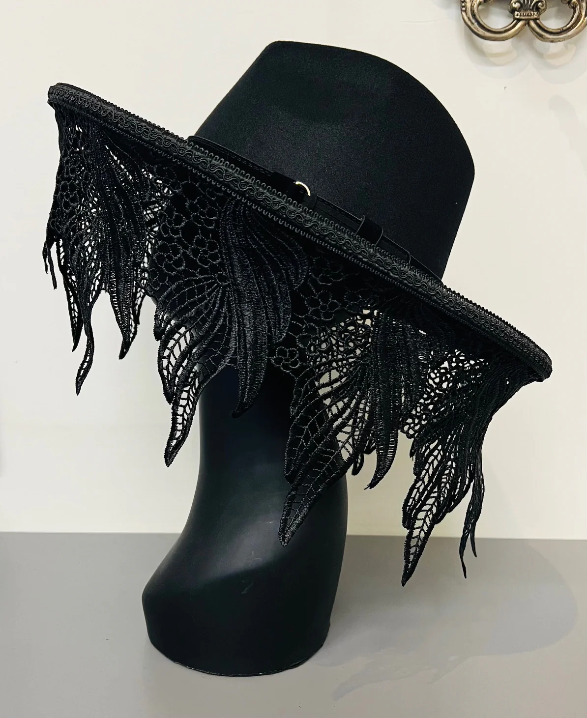 Vegan Felt Wide Brim Hat - Mourning Collection - Floral Fern Lace